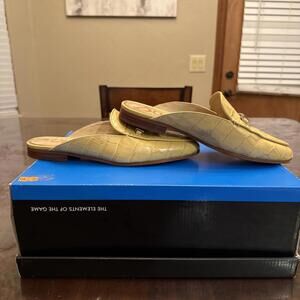 Sam Edelman Laurna Slip On Mules In Rhubarb Leather Women's Size 7M Gold Accent